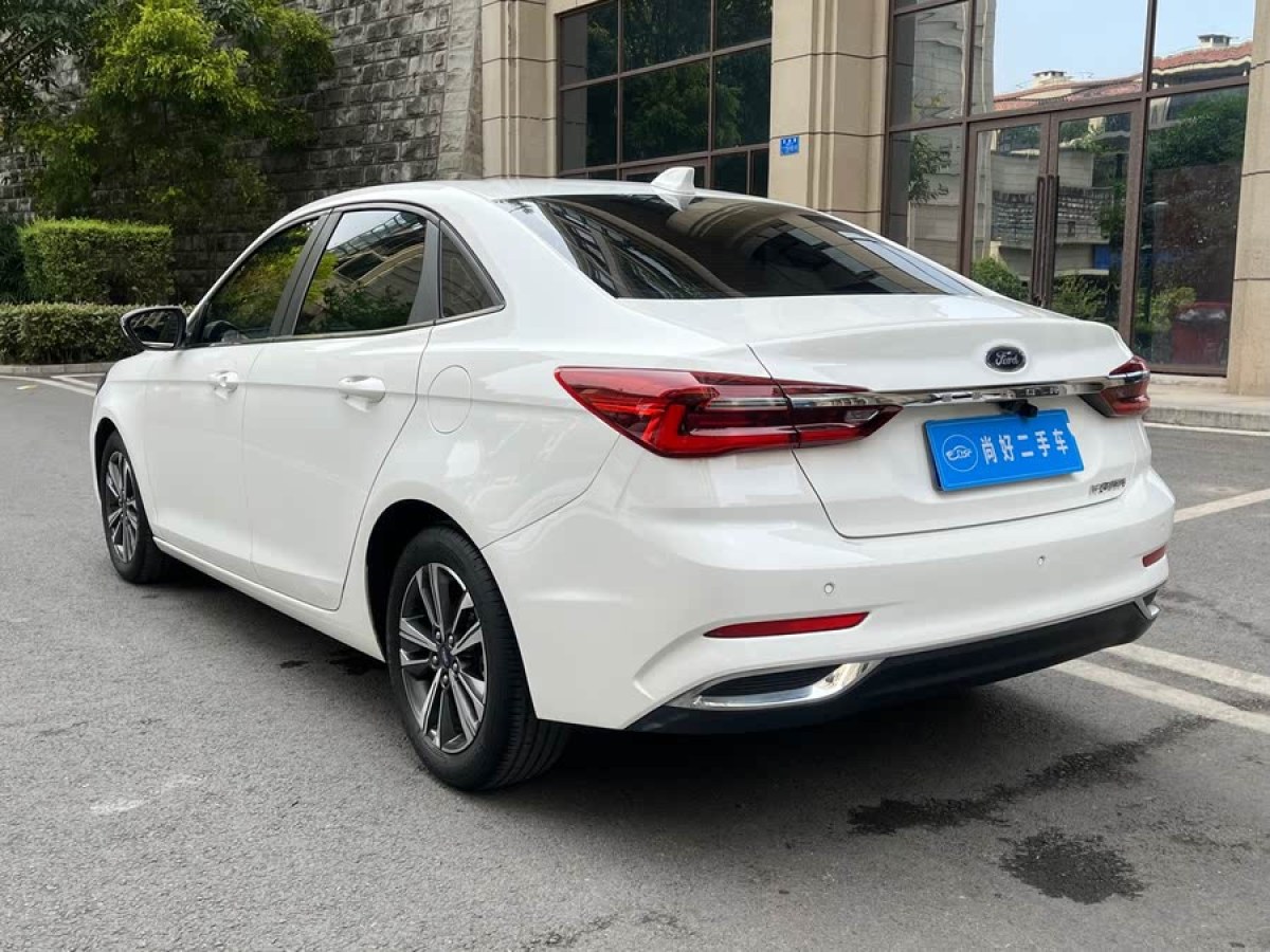 福特 福睿斯  2021款 1.5L 自動鉆石版圖片