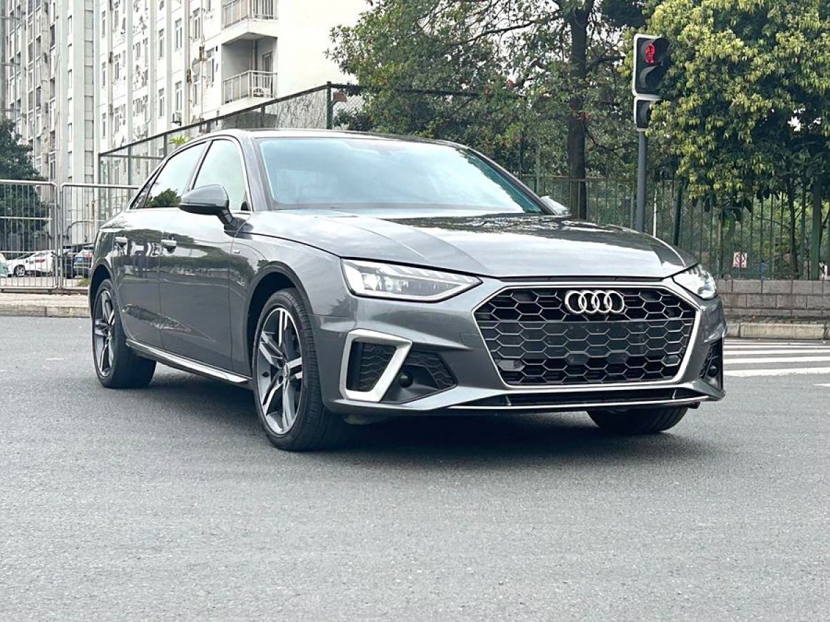 2021年11月奧迪 奧迪A4L  2022款 40 TFSI 豪華動感型