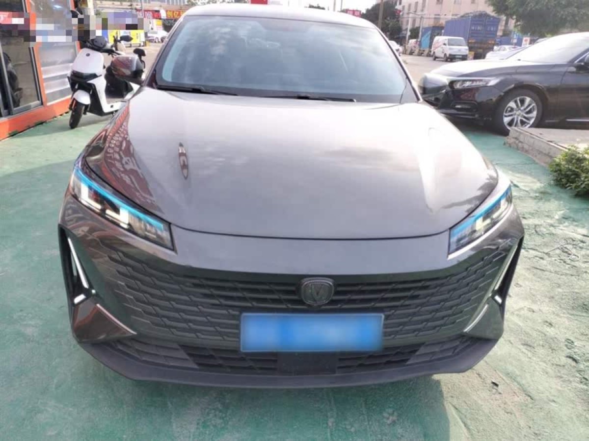 長安 逸達(dá)  2023款 藍(lán)鯨NE 1.5T GDI DCT領(lǐng)航型圖片