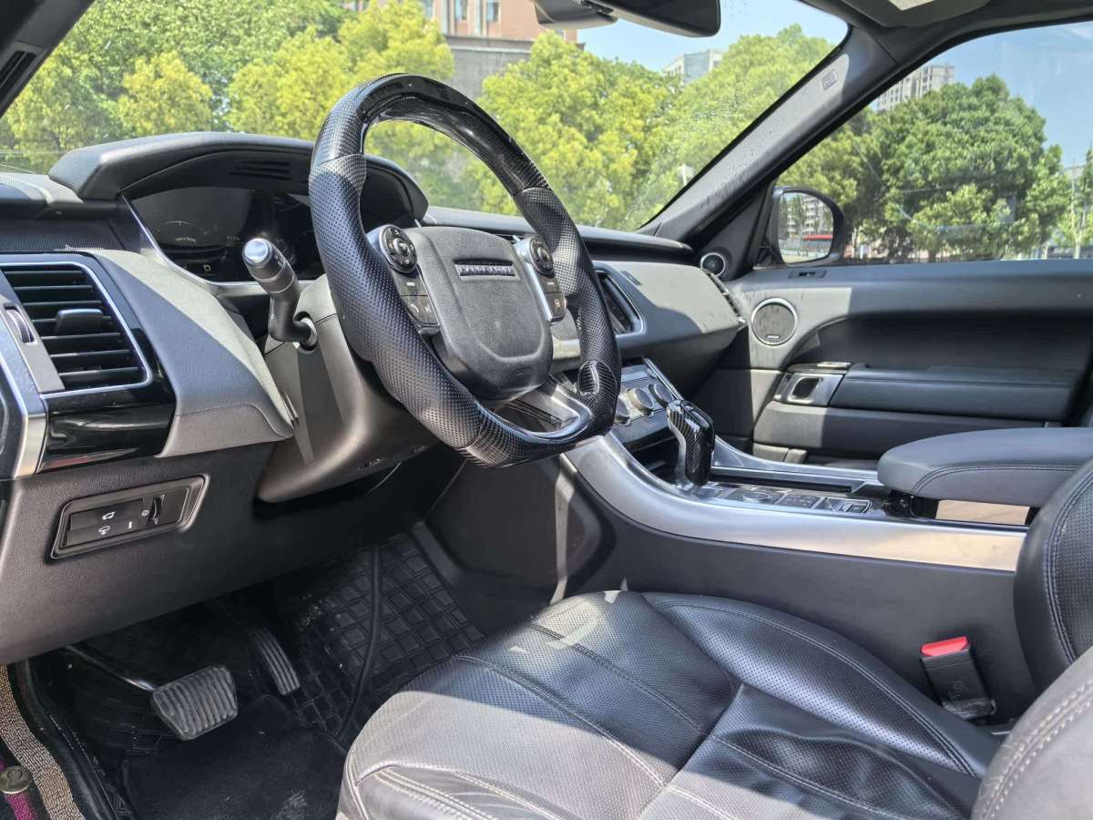 路虎 攬勝運(yùn)動版  2014款 3.0 V6 SC HSE DYNAMIC圖片
