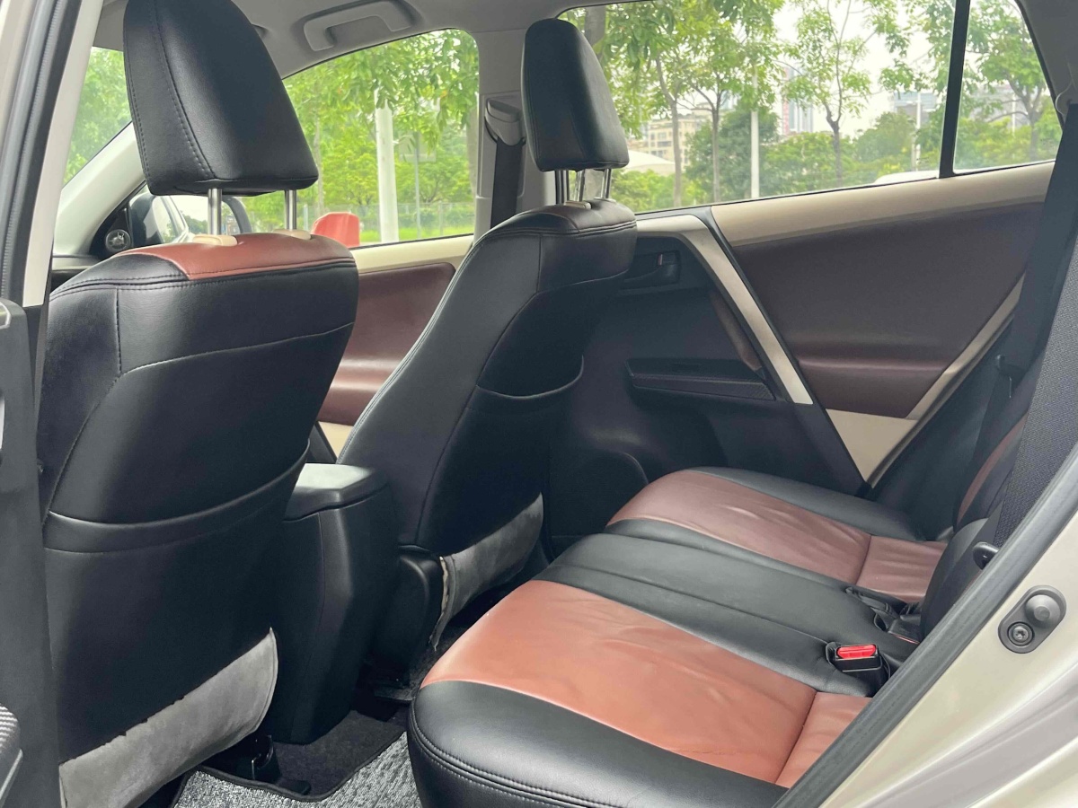2014年8月豐田 RAV4  2018款 榮放 2.0L CVT兩驅(qū)都市版