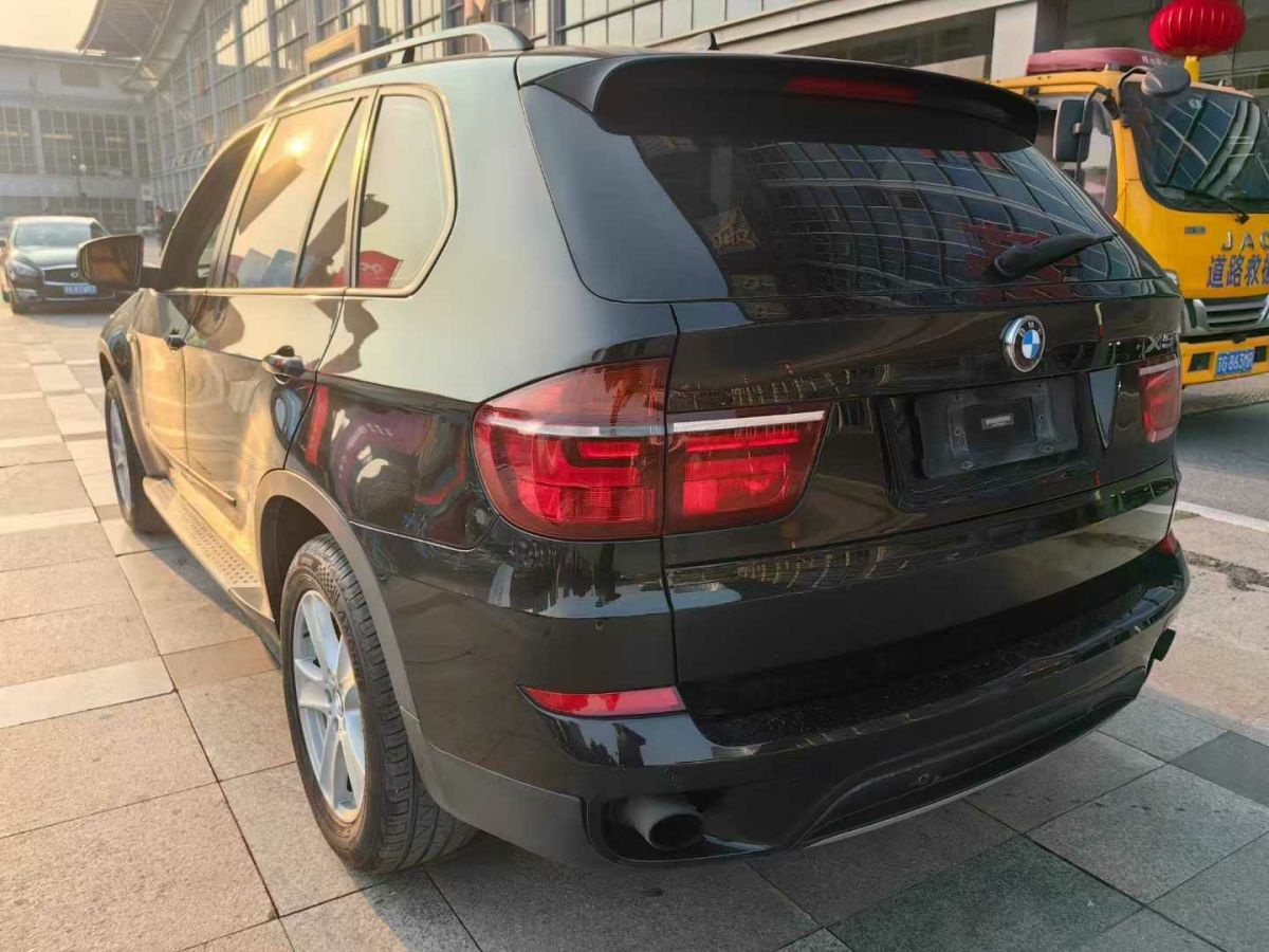 寶馬 寶馬X5  2012款 X5 xDrive30i 3.0 典雅型圖片