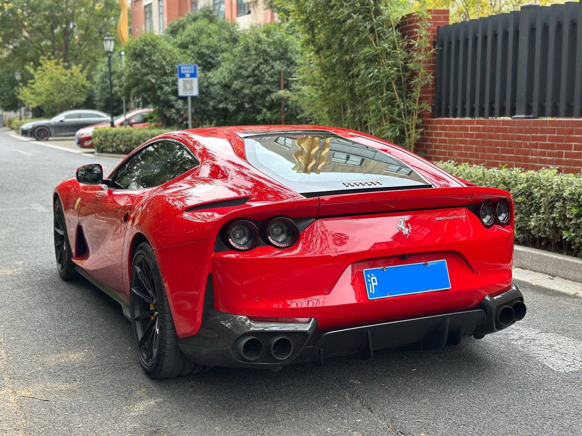 法拉利 812 Superfast  2017款 6.5L 標準型圖片