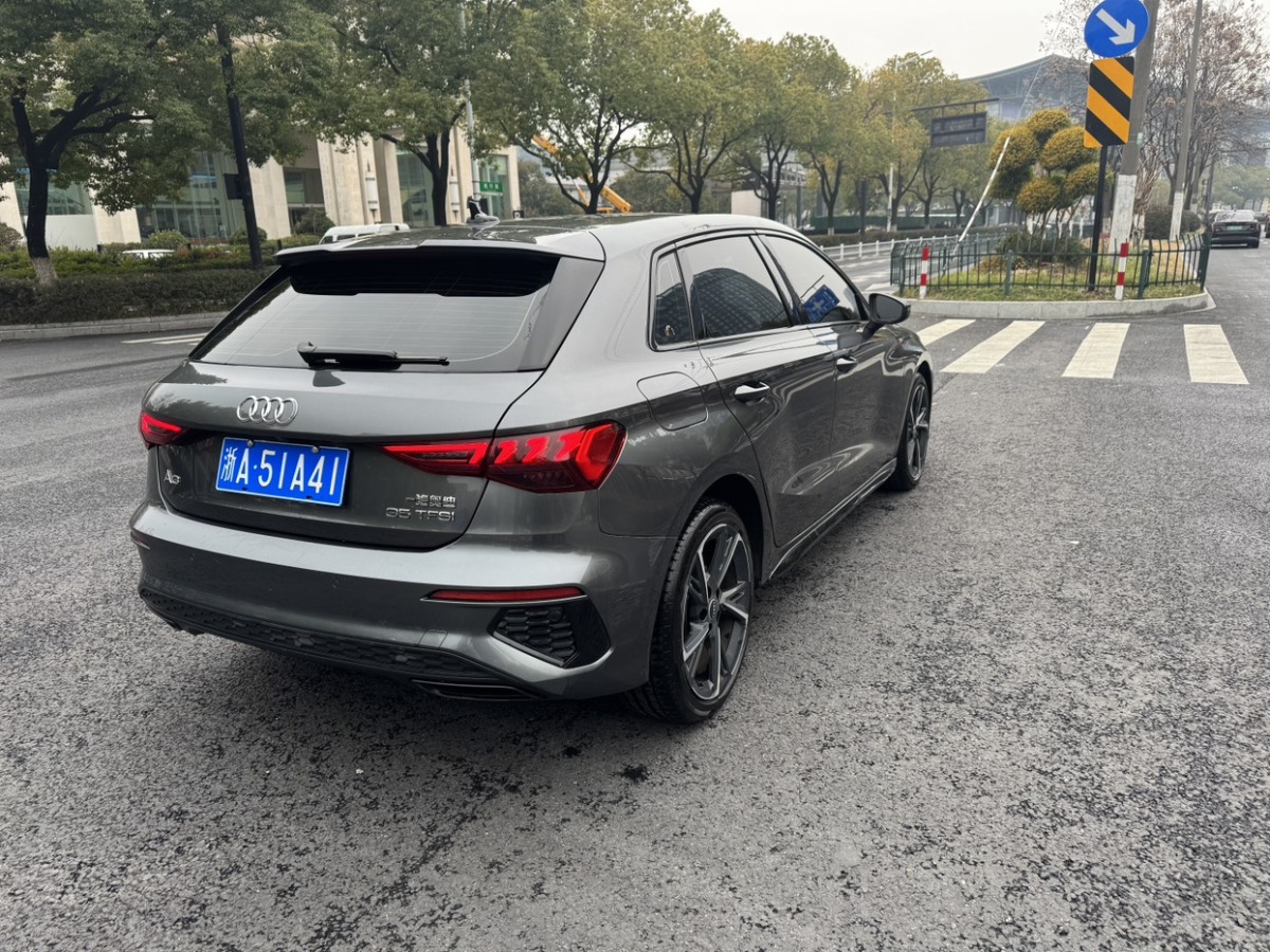 奧迪 奧迪A3  2023款 Sportback 35 TFSI 時(shí)尚運(yùn)動(dòng)型圖片