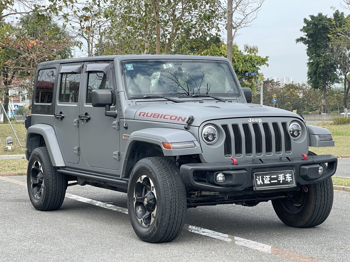 Jeep 牧馬人  2014款 3.0L Sahara 四門(mén)版圖片