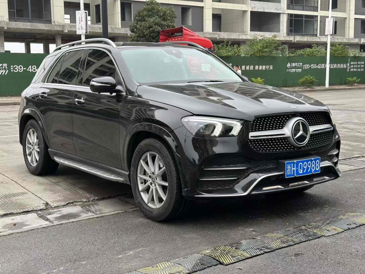 奔馳 奔馳GLE  2020款  GLE 350 4MATIC 時(shí)尚型圖片