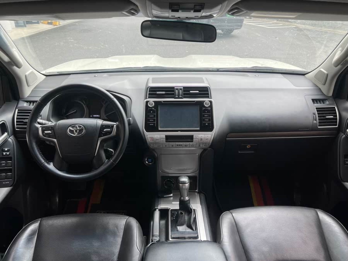 豐田 普拉多  2018款 3.5L 自動TX-L后掛備胎圖片