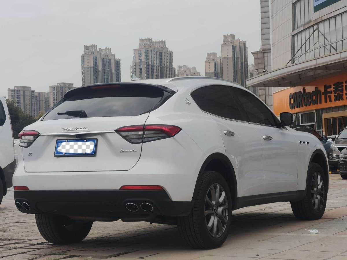 玛莎拉蒂 Levante  2021款 3.0T 标准版图片