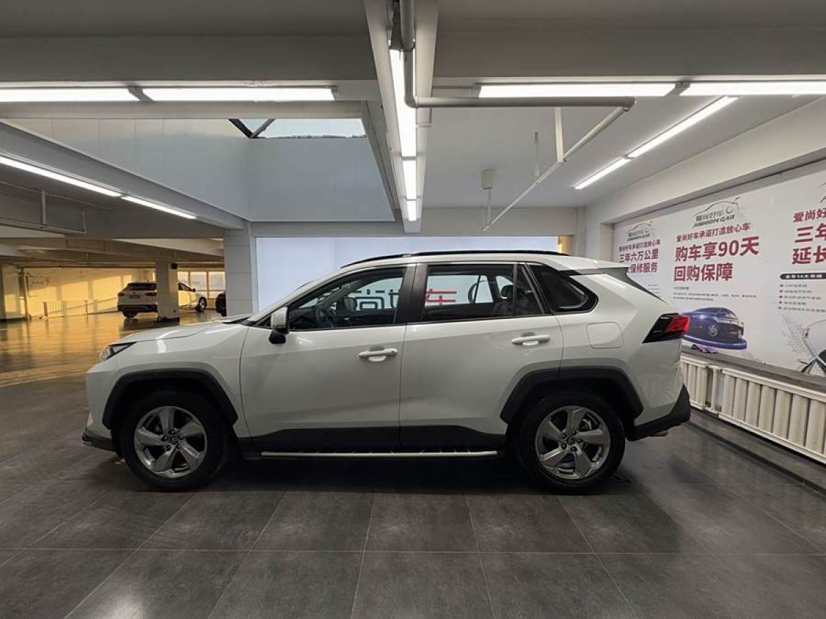 豐田 RAV4榮放  2021款 2.0L CVT兩驅(qū)風尚版圖片