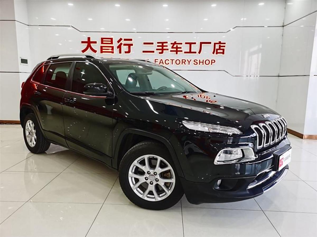 2017年9月Jeep 自由光  2017款 2.0L 優(yōu)越版