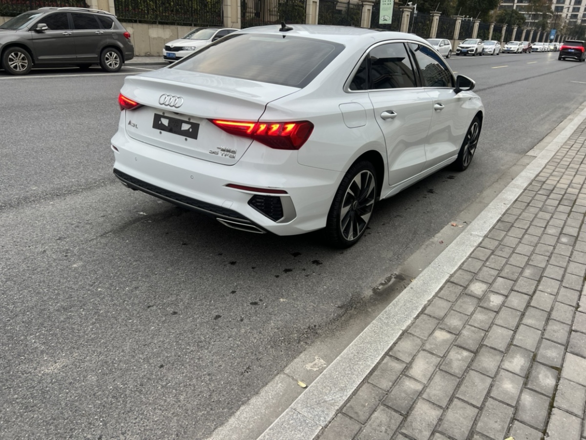 奧迪 奧迪A3  2022款 A3L Limousine 35 TFSI 時尚運動型圖片