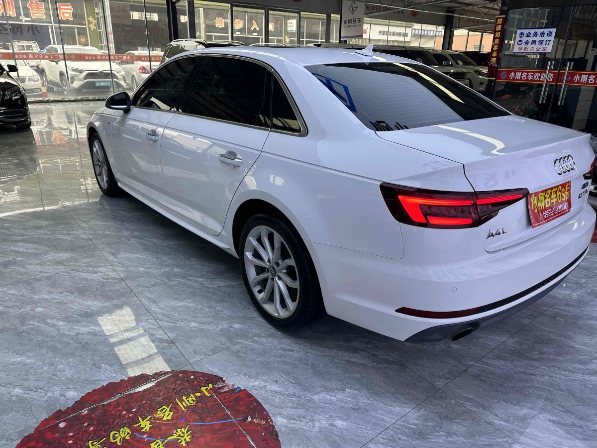 奧迪 奧迪A4L  2018款 30周年年型 40 TFSI 時尚型圖片