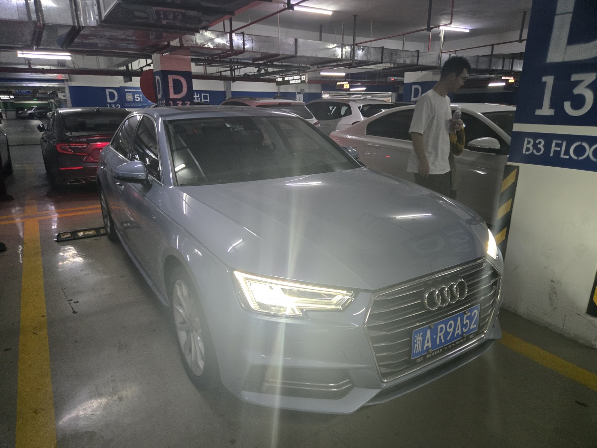 奧迪 奧迪A4L  2018款 30周年年型 40 TFSI 時尚型圖片