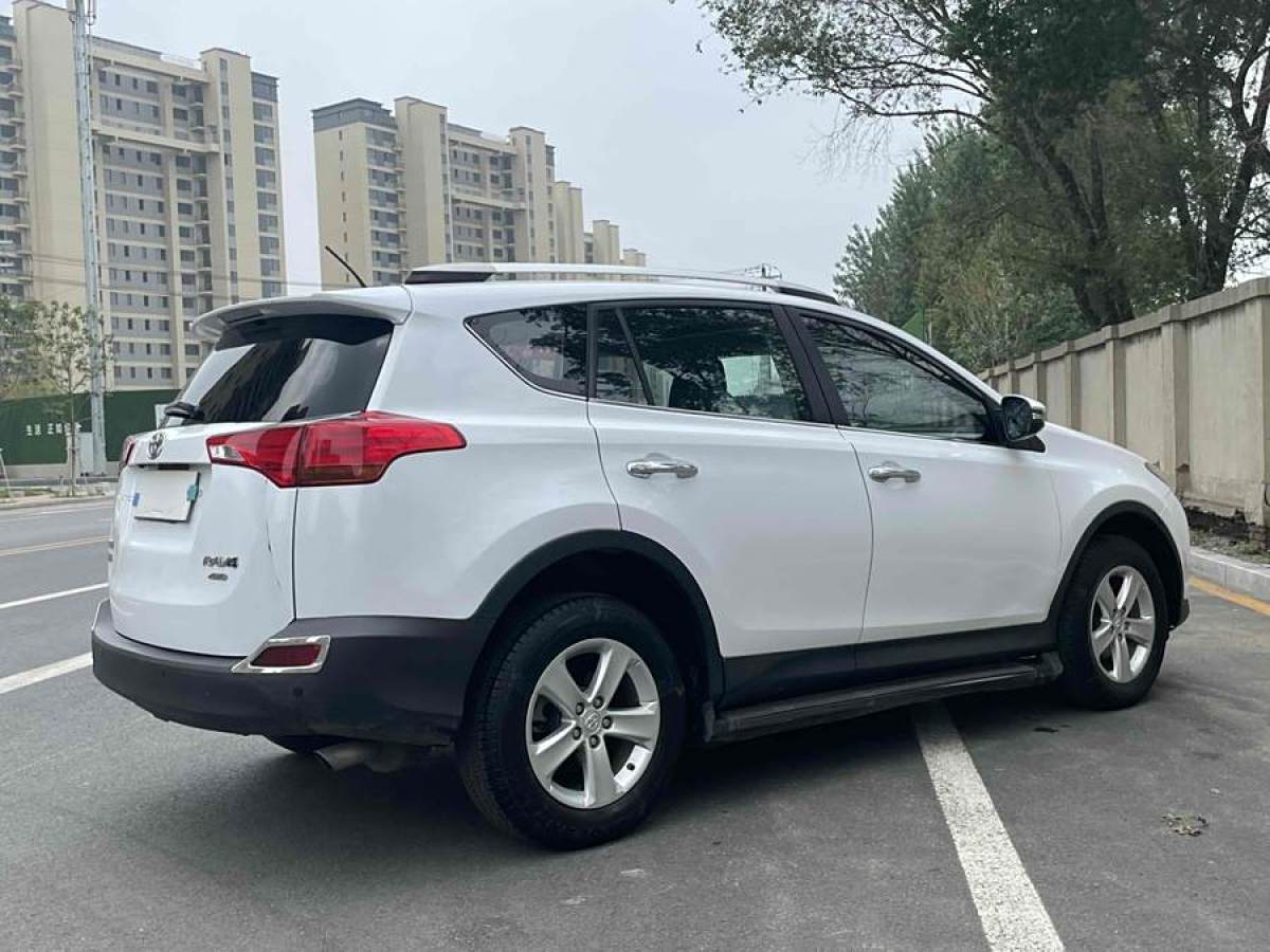 豐田 RAV4榮放  2013款 2.5L 自動(dòng)四驅(qū)精英版圖片