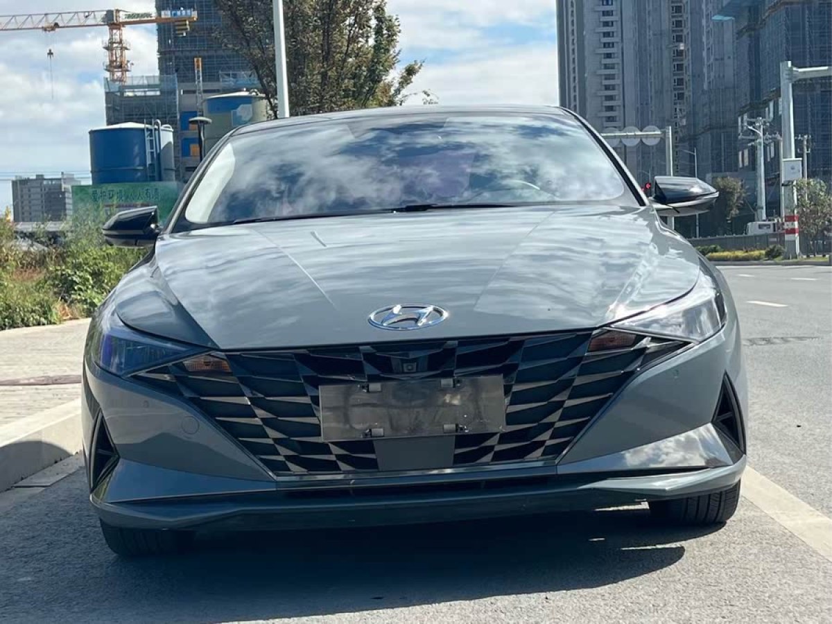 現(xiàn)代 伊蘭特  2022款 1.5L CVT LUX尊貴版圖片