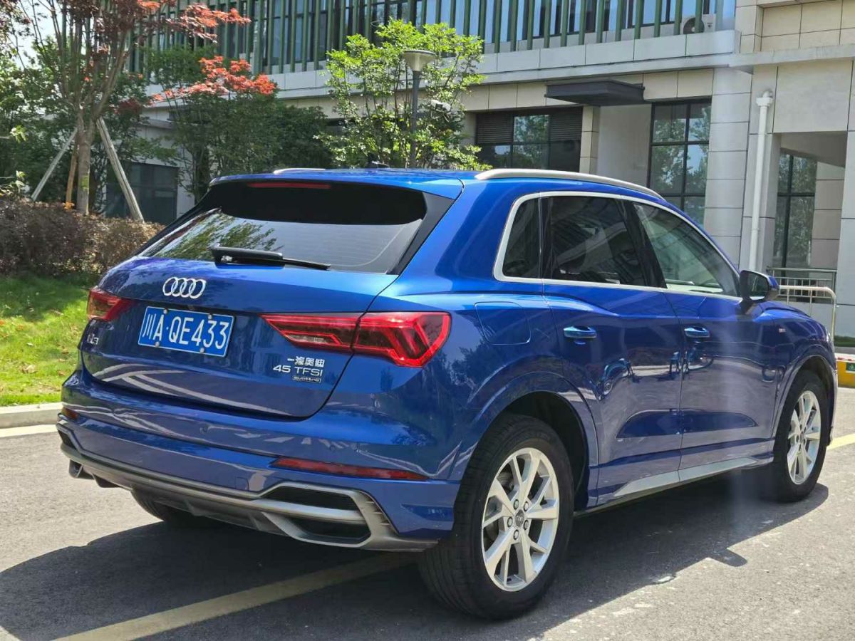 奧迪 奧迪Q3  2019款  35 TFSI 時尚動感型圖片