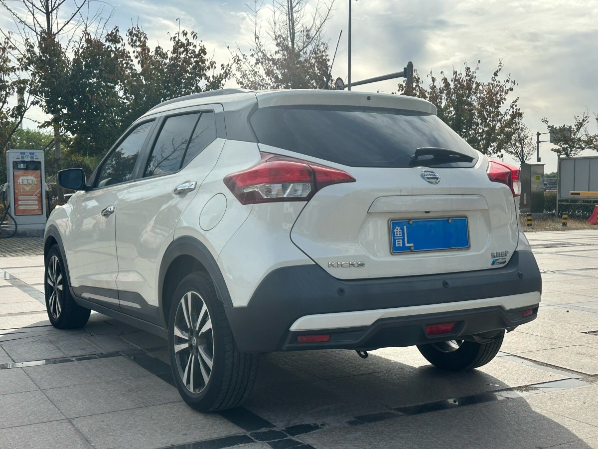 日產(chǎn) 勁客  2019款 1.5L CVT智聯(lián)豪華版圖片