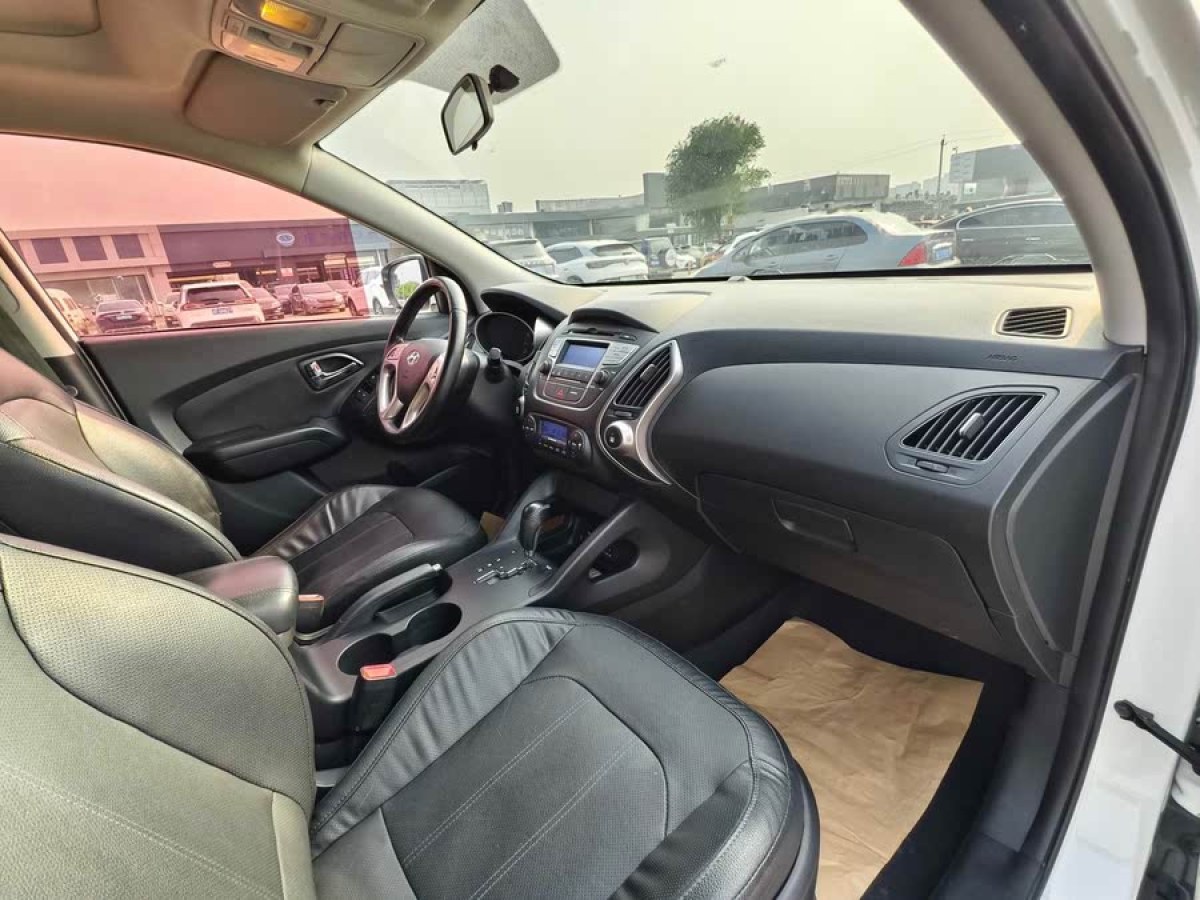 現(xiàn)代 ix35  2013款 2.0L 自動兩驅(qū)智能型GLS 國V圖片