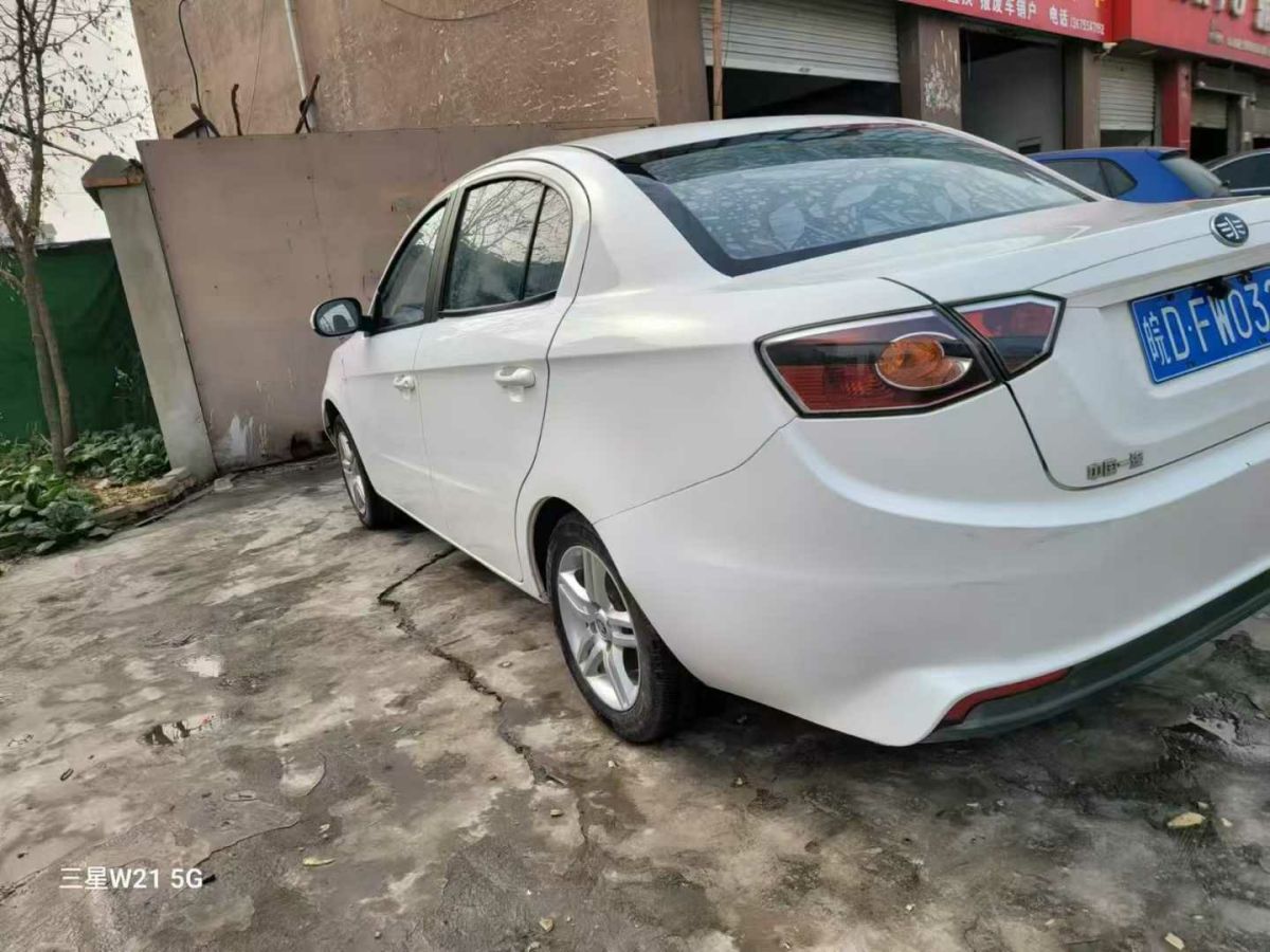 長(zhǎng)城 V80  2013款 1.5T 手動(dòng)實(shí)尚型圖片