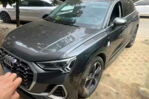 奧迪Q3 奧迪 35 TFSI 時(shí)尚動(dòng)感型
