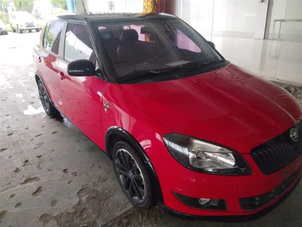 斯柯達(dá) 晶銳  2014款 1.6L 自動(dòng)Monte carlo版圖片