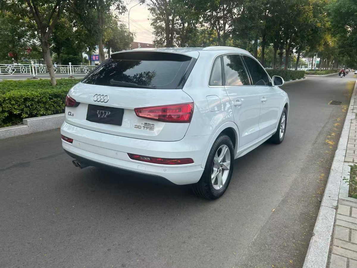 奧迪 奧迪Q3  2018款 30 TFSI 時(shí)尚型典藏版圖片