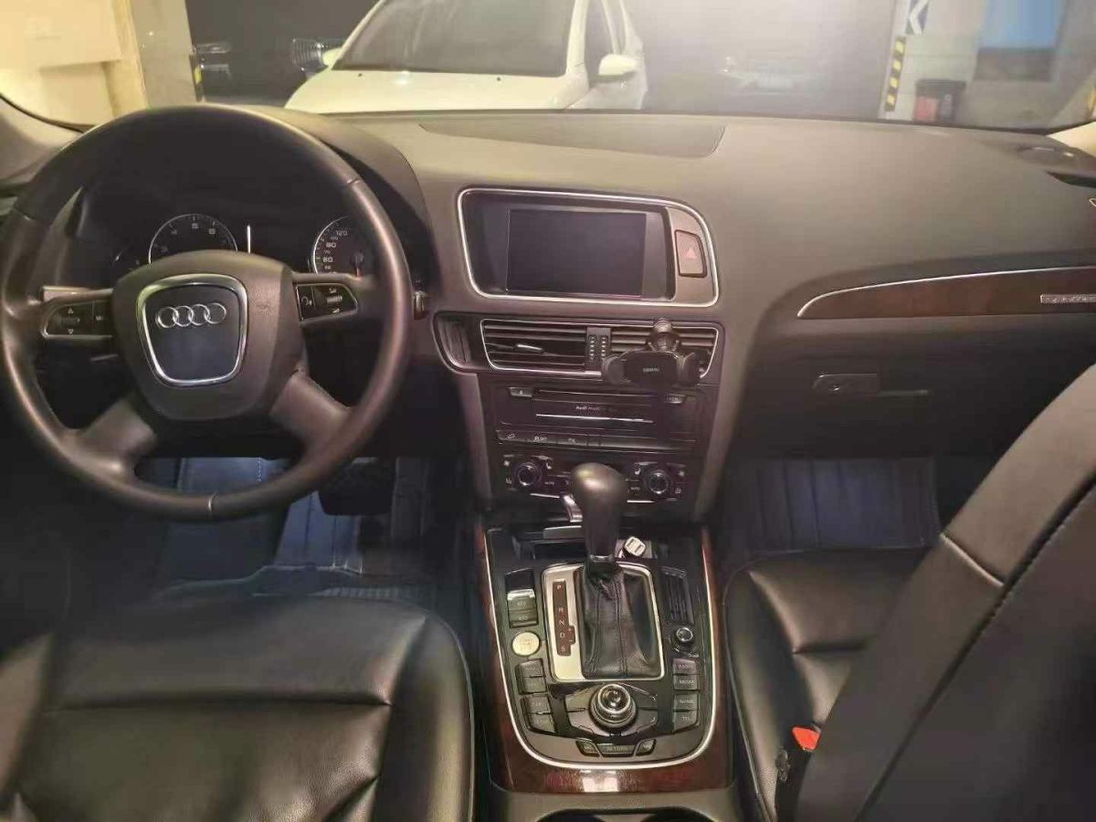 奧迪 奧迪Q5  2013款 Q5 3.0TFSI 45TFSI Quattro 運(yùn)動(dòng)型圖片