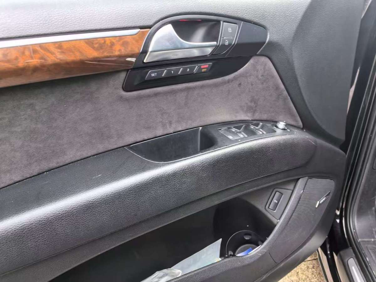 奧迪 奧迪Q7  2012款 3.0 TFSI 舒適型(200kW)圖片