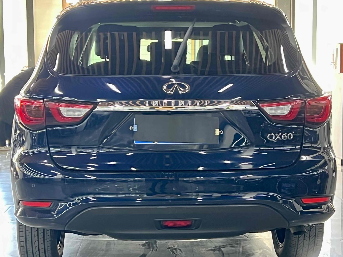 英菲尼迪 QX60  2020款 2.5 S/C Hybrid 兩驅(qū)卓越版 國VI圖片