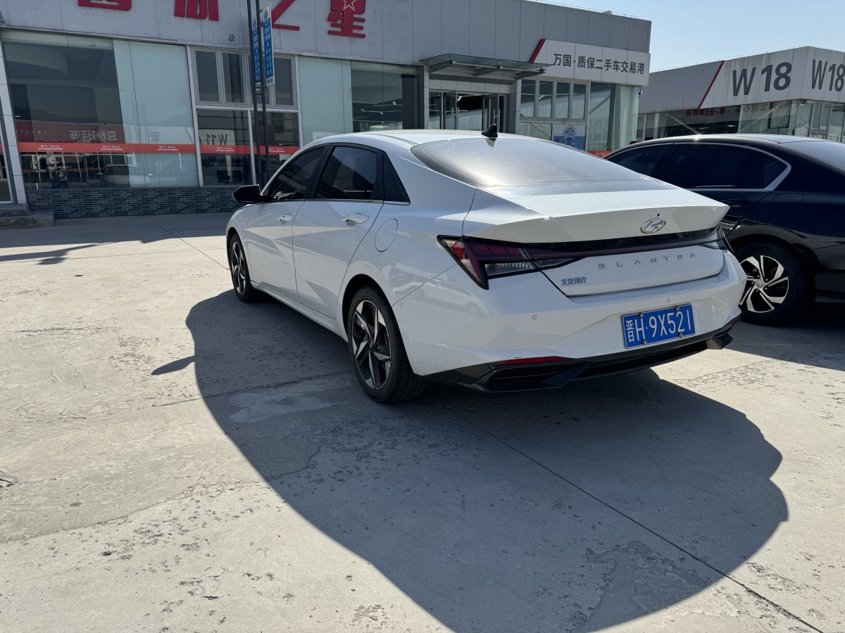 現(xiàn)代 伊蘭特  2021款 1.5L LUX尊貴版圖片