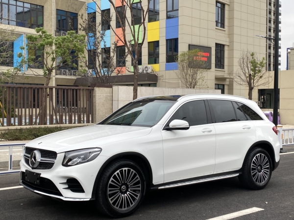 奔驰 奔驰GLC  2018款 改款 GLC 260 4MATIC 动感型