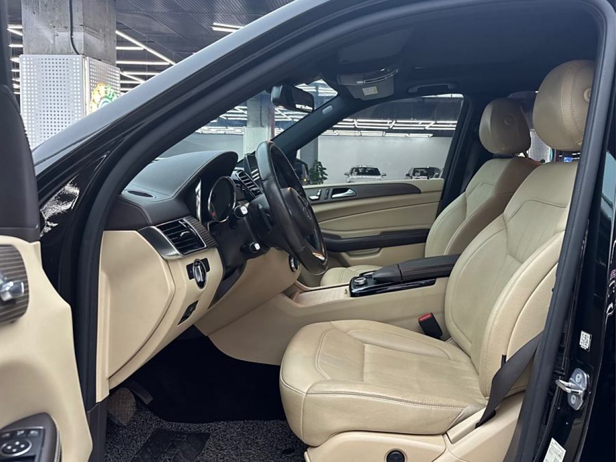 奔馳 奔馳GLE  2018款 GLE 320 4MATIC 動感型臻藏版圖片