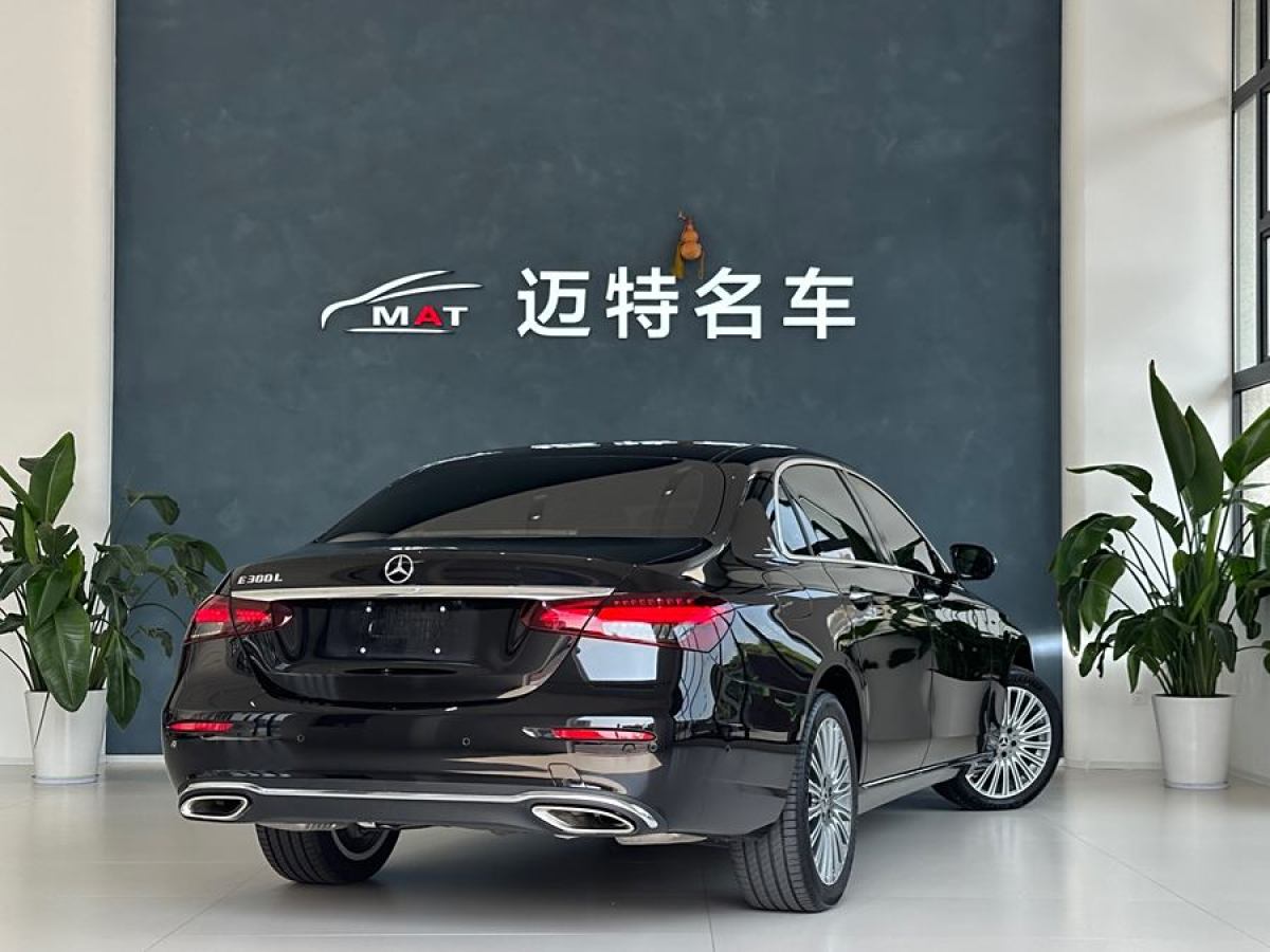 奔馳 奔馳E級  2023款 改款 E 300 L 豪華型圖片