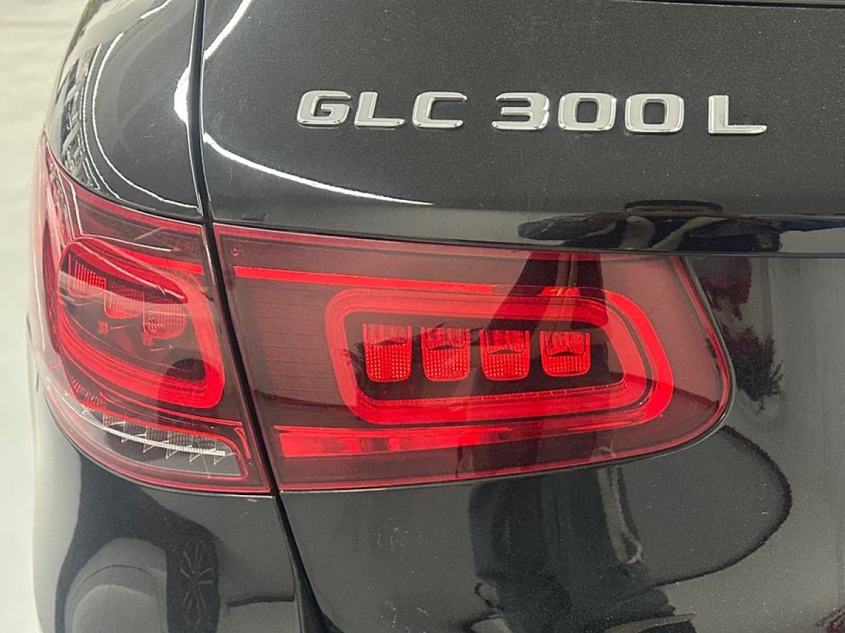 奔馳 奔馳GLC  2022款 改款 GLC 300 L 4MATIC 動(dòng)感型臻藏版圖片