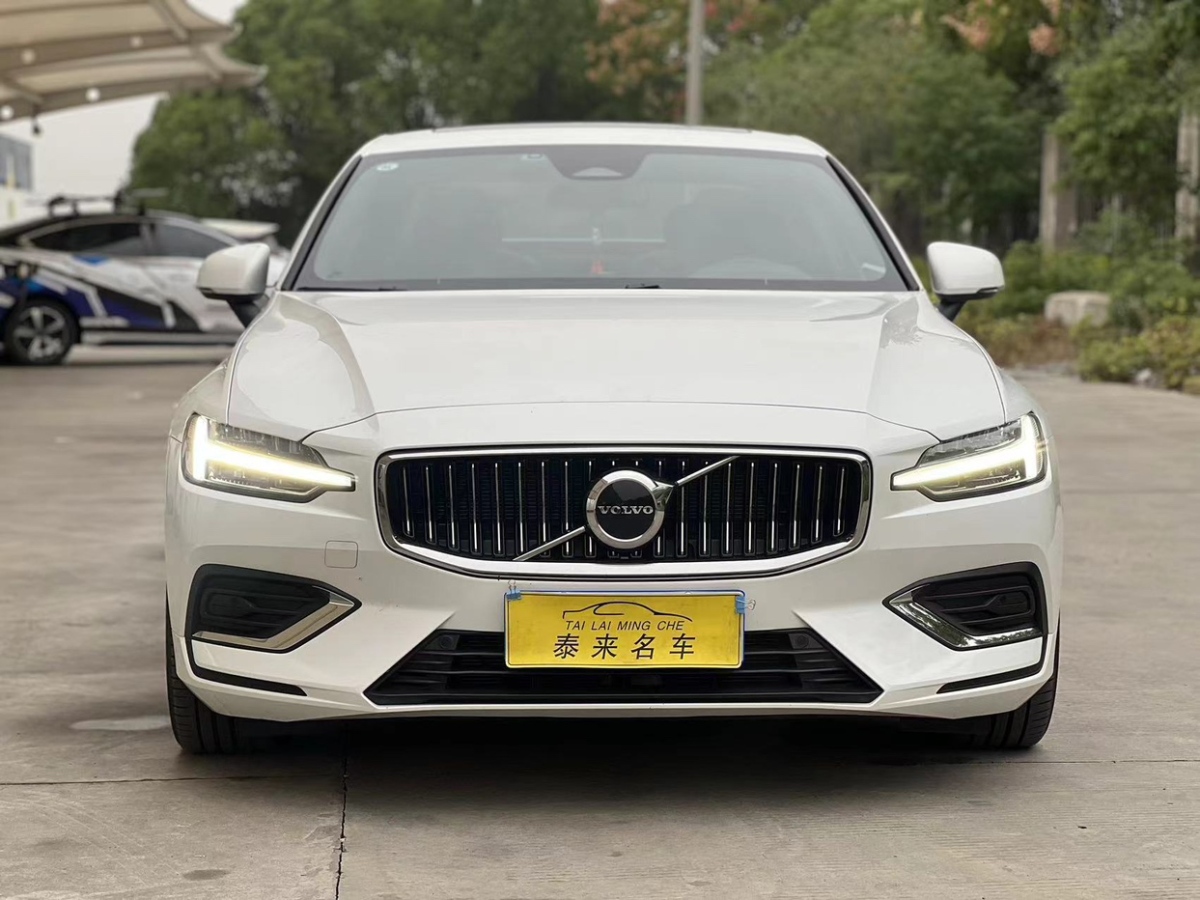 沃爾沃 S60L  2024款 B4 智逸豪華版圖片