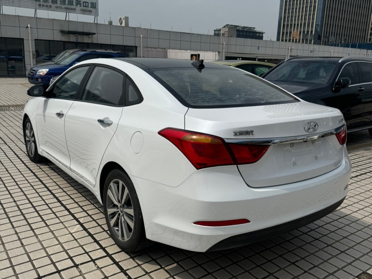 2017年1月現(xiàn)代 名圖  2017款 1.8L 自動智能型GLS