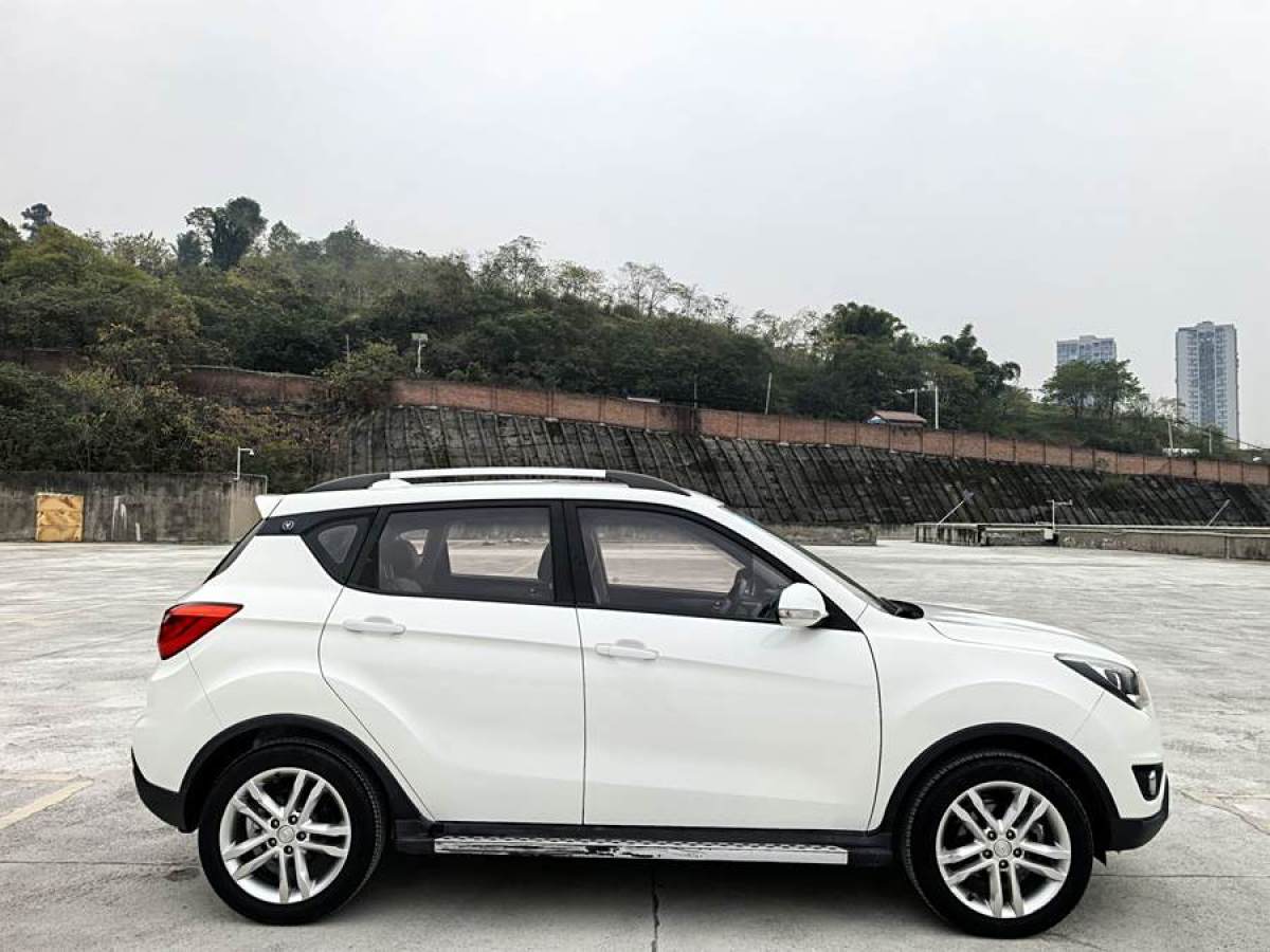 長安 CS35  2017款 1.6L 手動豪華型圖片