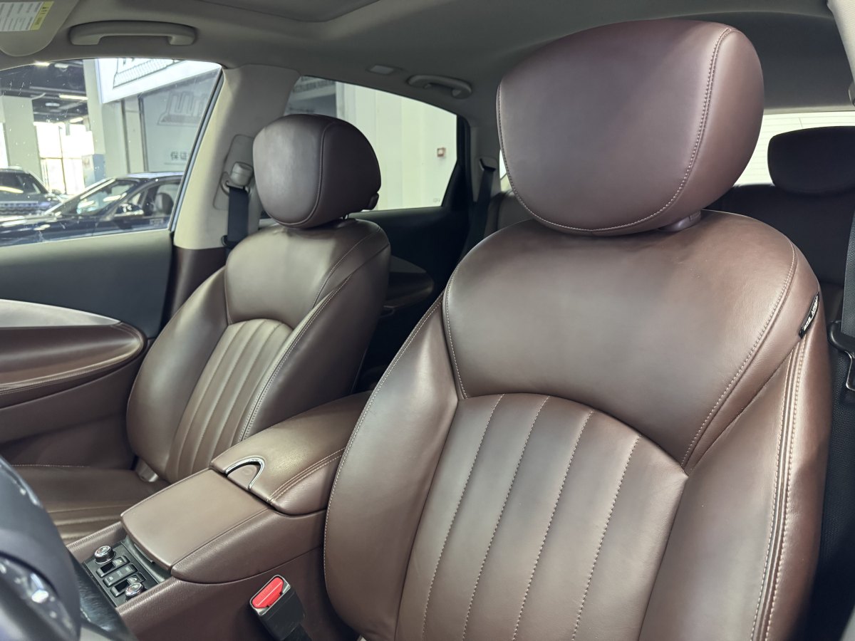 英菲尼迪 QX50  2015款 2.5L 悅享版圖片