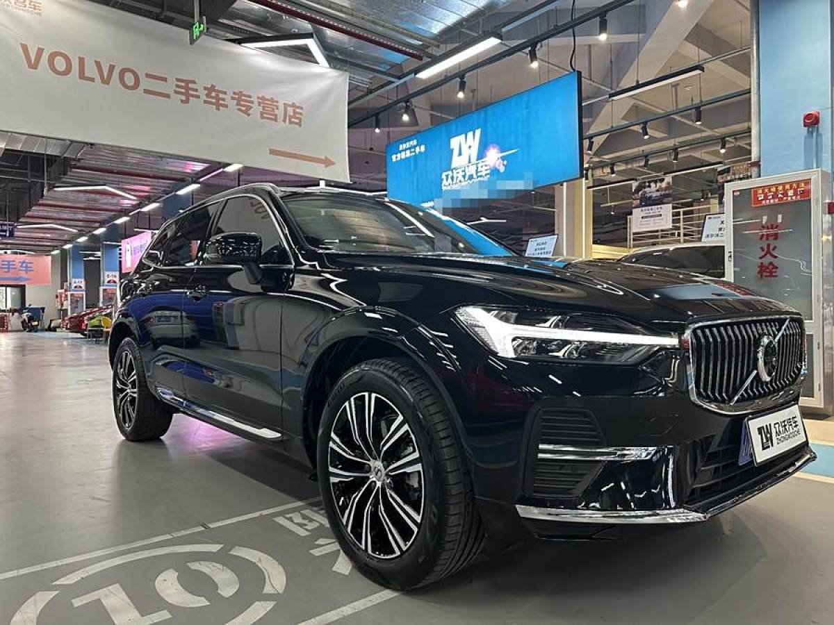 沃爾沃 XC60  2022款 B5 四驅(qū)智遠(yuǎn)豪華版圖片