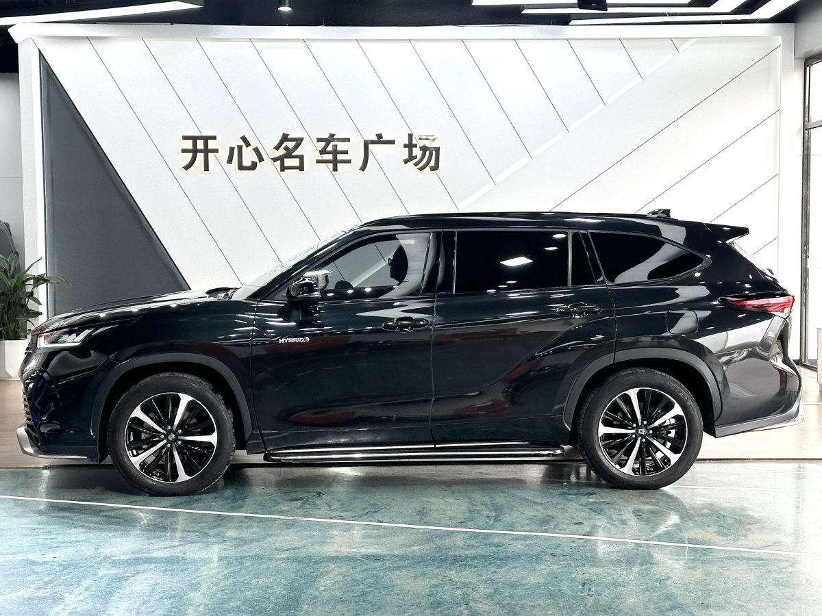 豐田 皇冠陸放  2023款 2.5L HEV四驅(qū)旗艦版圖片