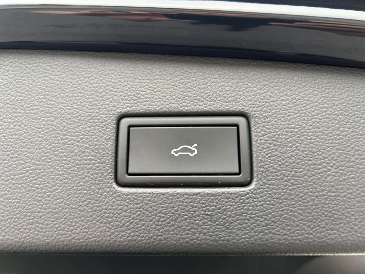 大眾 途觀L  2022款 330TSI 自動(dòng)兩驅(qū)R-Line越享版圖片