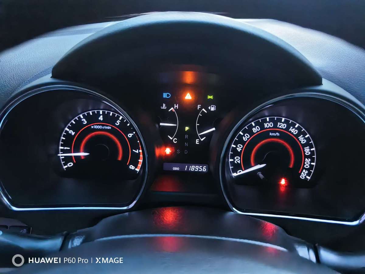 丰田 汉兰达  2012款 2.7L 两驱7座豪华版图片