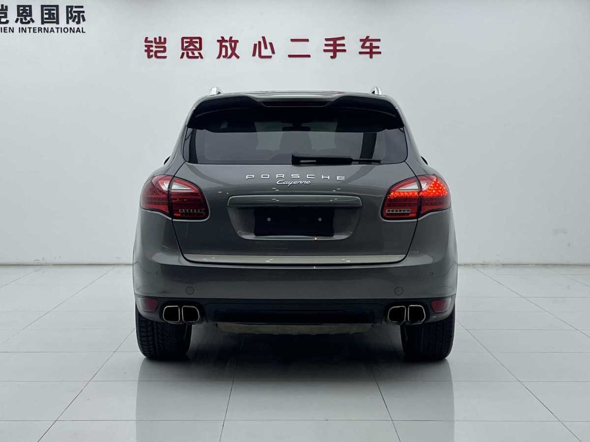 保時(shí)捷 Cayenne  2014款 Cayenne Platinum Edition 3.0T圖片