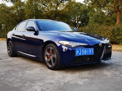 2020年5月 阿爾法·羅密歐 Giulia 2.0T 280HP Black Package黑標(biāo)限量版圖片