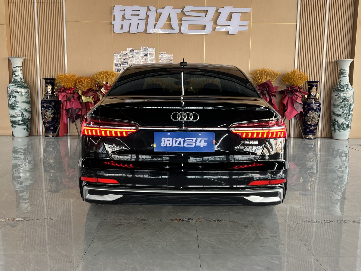 奧迪 奧迪A6L  2023款 改款 45 TFSI 臻選動(dòng)感型圖片