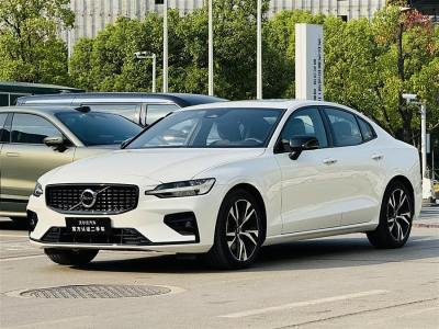 2023年8月 沃爾沃 S60L B5 智雅運(yùn)動版圖片