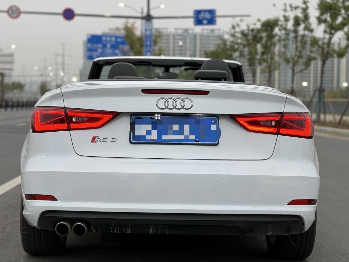 2015年2月奧迪 奧迪A3  2015款 Cabriolet 40 TFSI