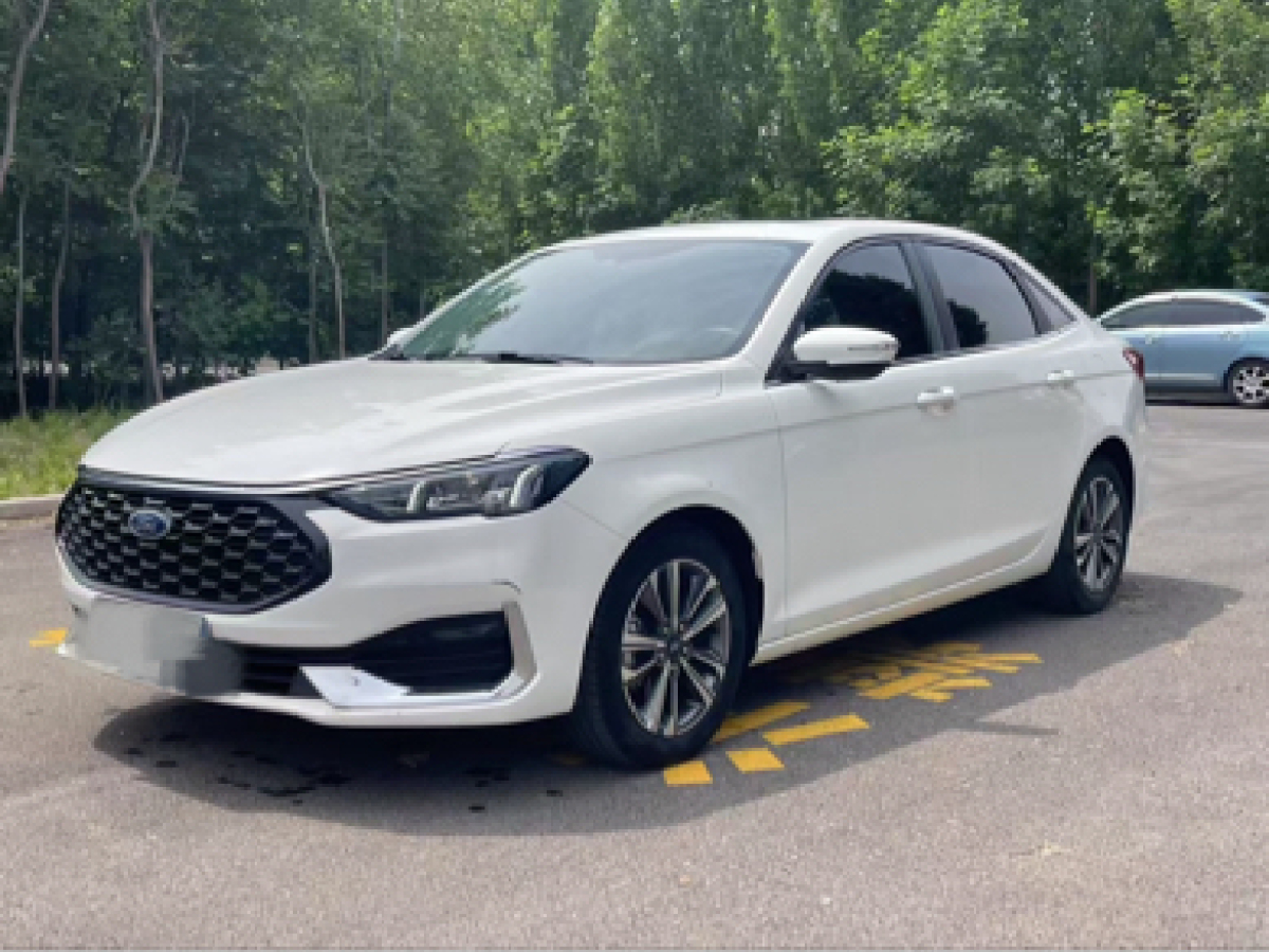 福特 福睿斯  2021款 1.5L 自動(dòng)黃金版圖片