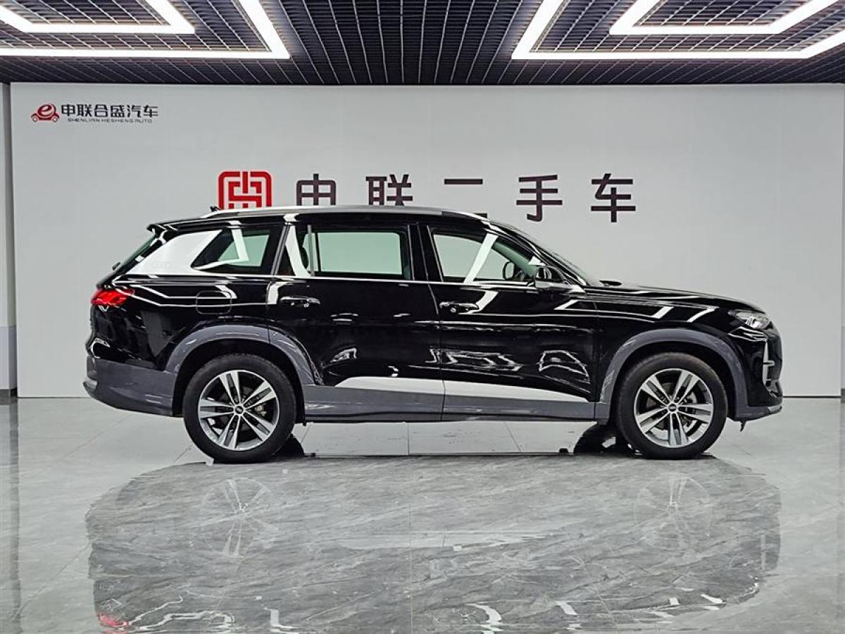 奧迪 奧迪Q6  2022款 45 TFSI quattro 齊云型 羽林套裝圖片