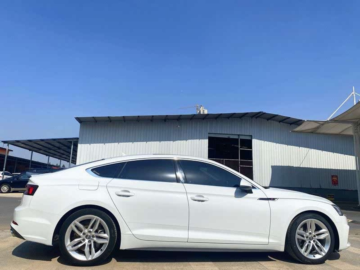 奧迪 奧迪A5  2017款 Sportback 45 TFSI 時(shí)尚型圖片
